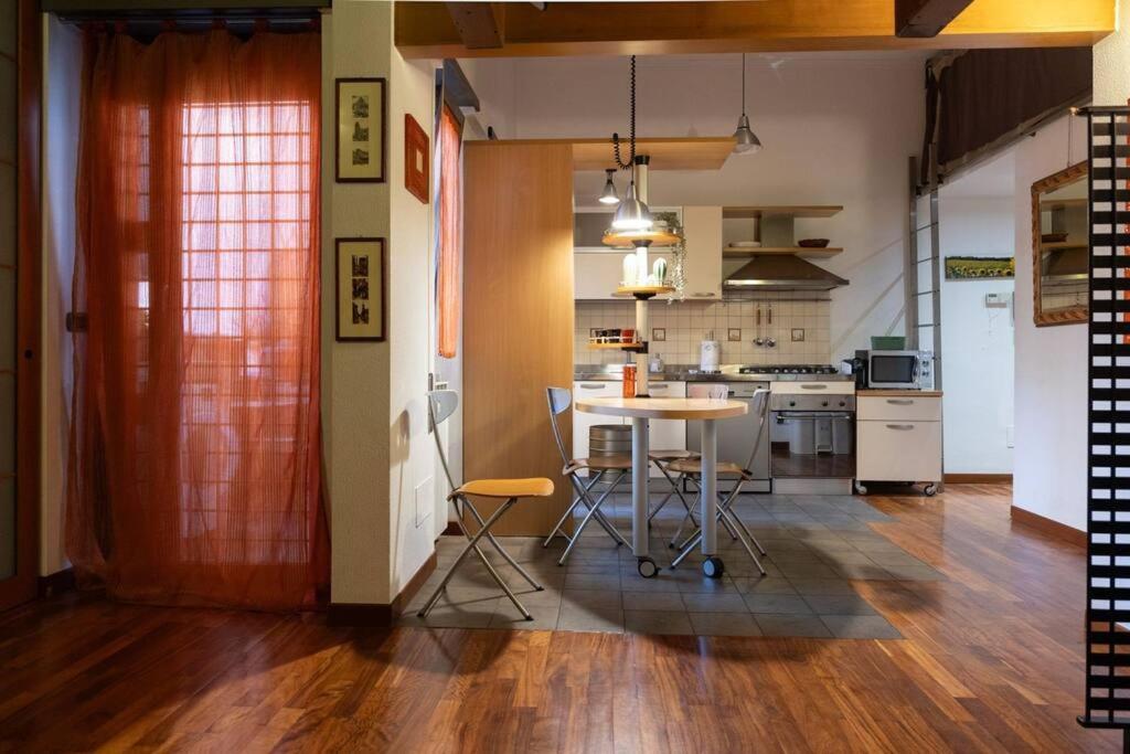 Apartment Gandhi Homes *