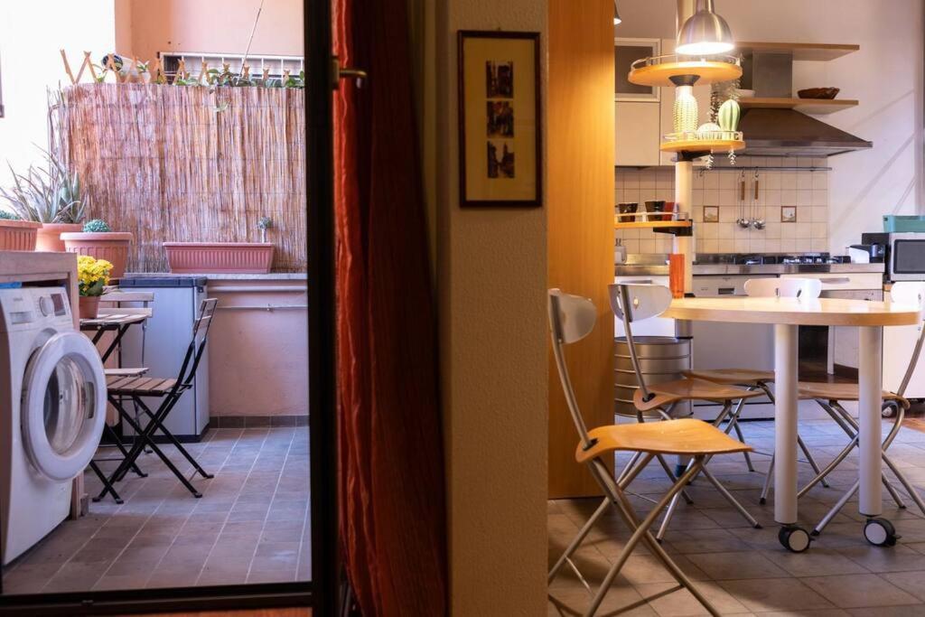 Gandhi Homes Apartment Rom